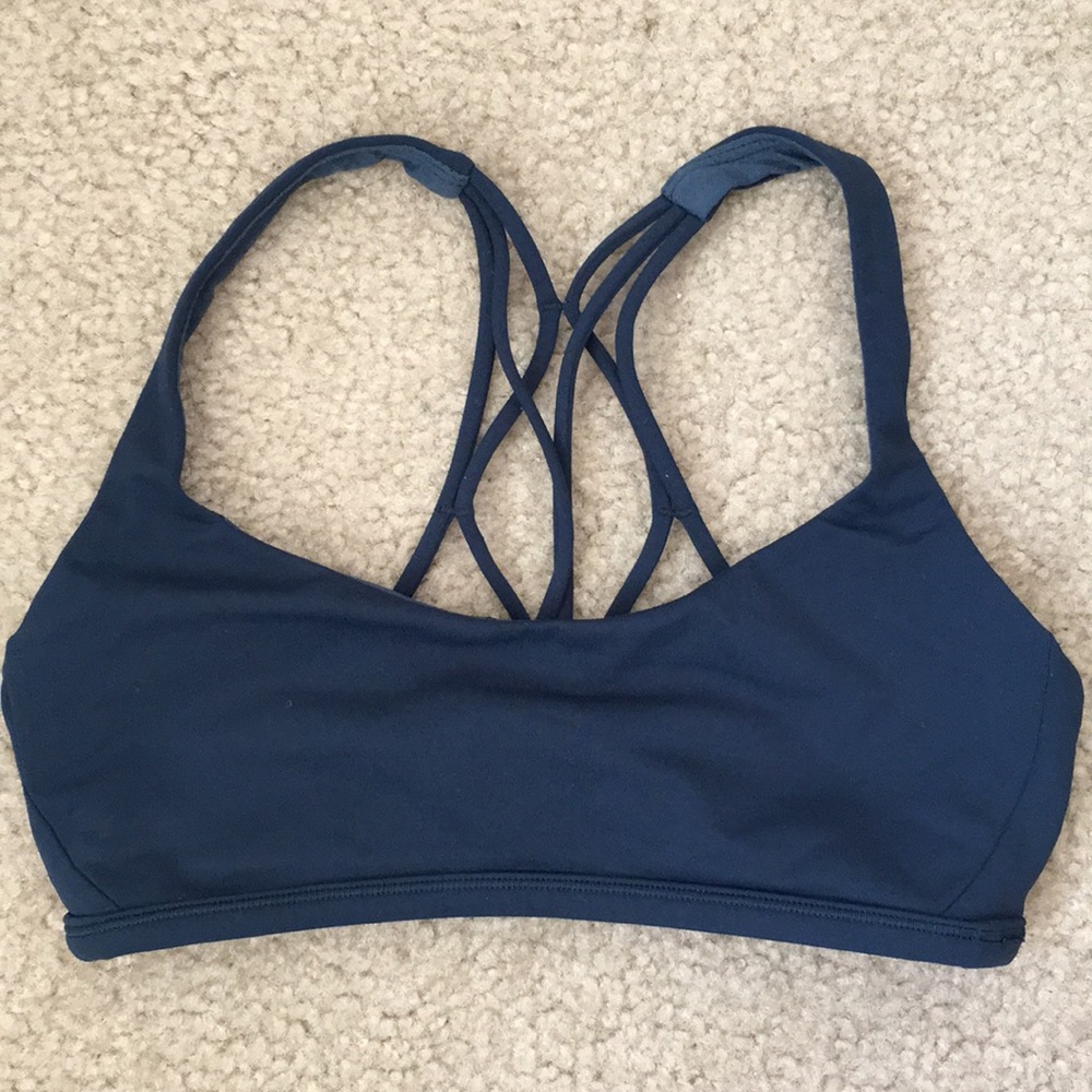 LuLuLemon sports bra size 4